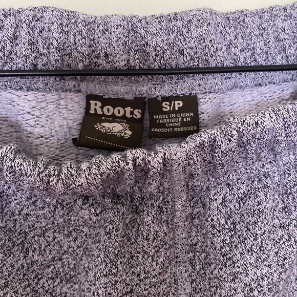 Roots sweatpants used, size small - Picture 3 of 5